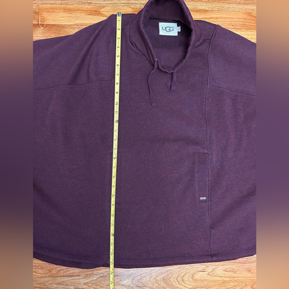 UGG Charlynne Poncho Drawstring Funnel Neck Pouch Pocket Burgundy Maroon sz XS/S - Picture 8 of 14